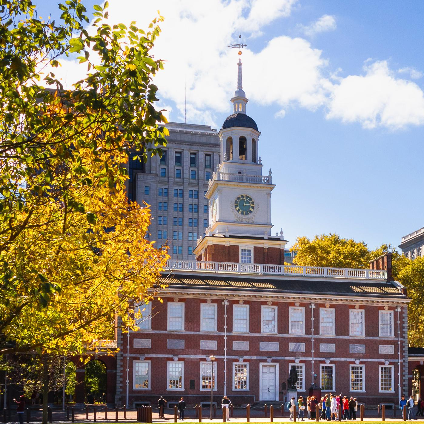 Independence Hall on the Philadelphia Marathon course